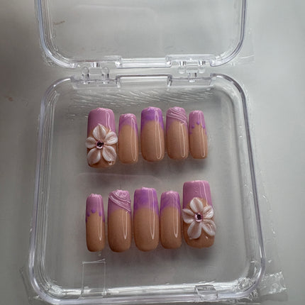Custom made press on nails