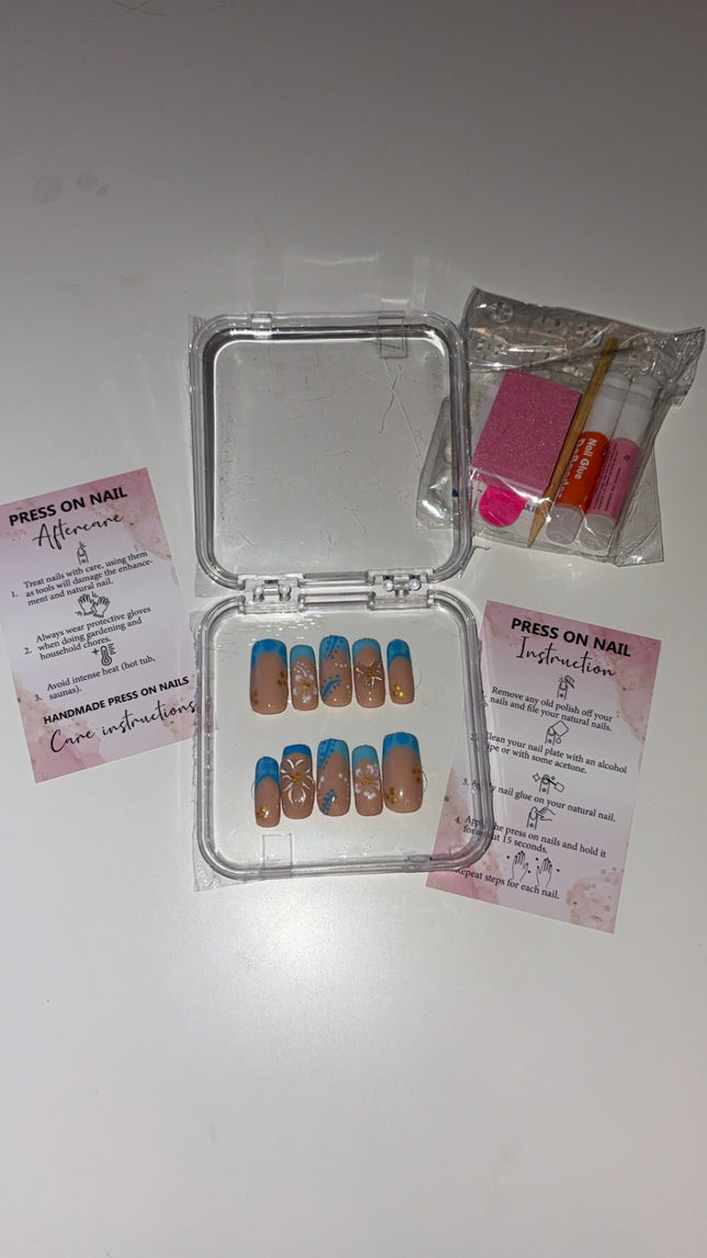 Press on nails