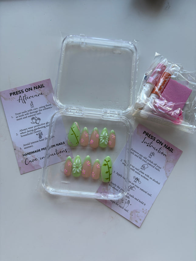Press on nails