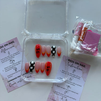 Press on nails
