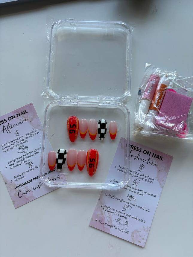 Press on nails